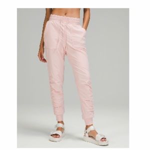 Lululemon “beyond studio jogger” size 12  light pink